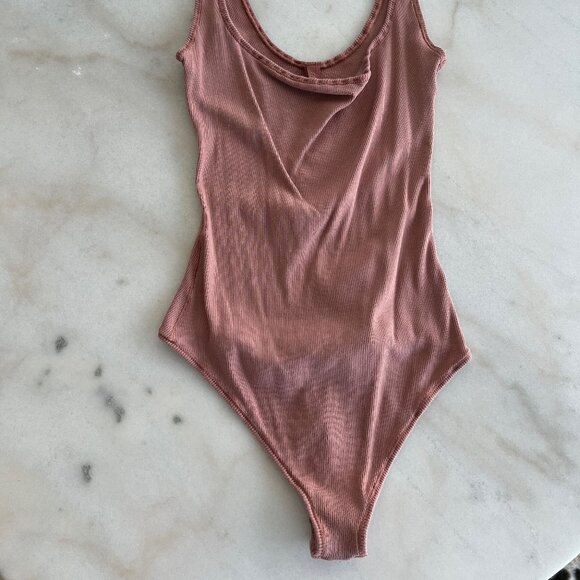 SKIMS I COTTON RIBBED BODYSUIT I ROSE CLAY I M - Picture 3 of 6
